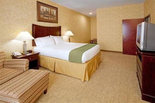 фото отеля Holiday Inn Express Hotel & Suites Bethlehem Airport - Allentown Area