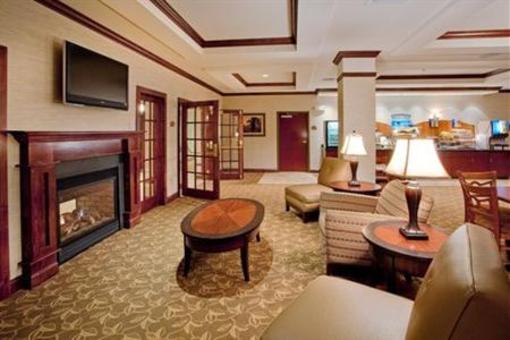фото отеля Holiday Inn Express Hotel & Suites Bethlehem Airport - Allentown Area