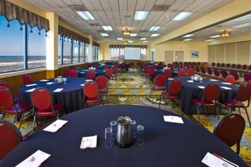 фото отеля Ramada Plaza Nags Head Beach