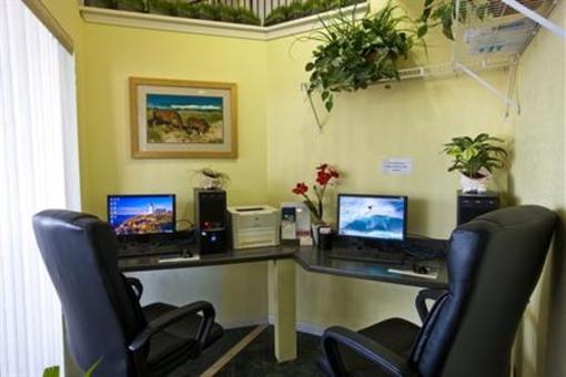фото отеля Ramada Plaza Nags Head Beach
