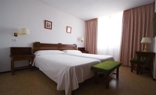 фото отеля La Nogalera Apartments Torremolinos