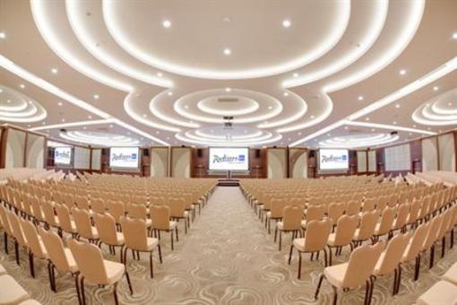 фото отеля Radisson Blu Resort & Congress Centre Sochi