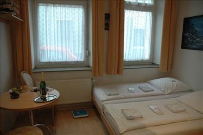 фото отеля City Pension Storch I Cologne