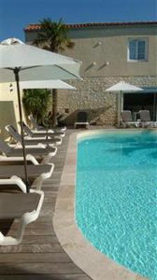 фото отеля Hotel Le Square Saint-Pierre-d'Oleron