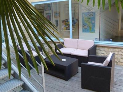 фото отеля Hotel Le Square Saint-Pierre-d'Oleron