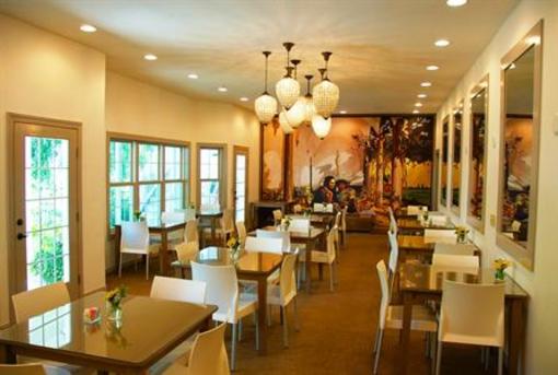 фото отеля Lithia Springs Resort
