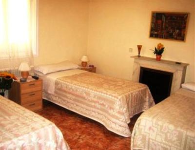 фото отеля Hostal Conchita II Madrid