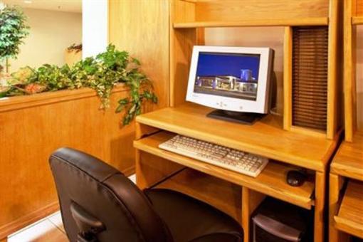 фото отеля Holiday Inn Express Page-Lake Powell