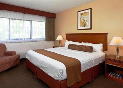 фото отеля Best Western Loyal Inn