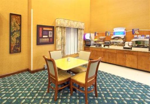 фото отеля Holiday Inn Express Hotel and Suites Culpeper