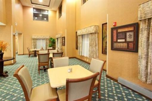 фото отеля Holiday Inn Express Hotel and Suites Culpeper