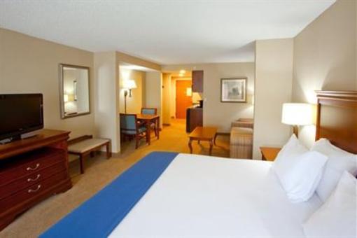 фото отеля Holiday Inn Express Hotel and Suites Culpeper