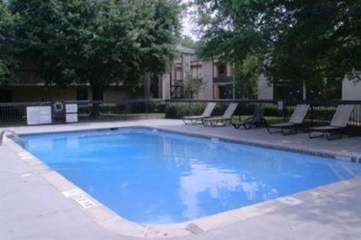 фото отеля Clarion Inn & Suites and Conference Center