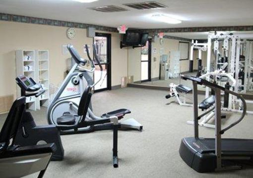фото отеля Clarion Inn & Suites and Conference Center