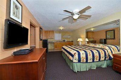 фото отеля American Inn And Suites Savannah Garden City