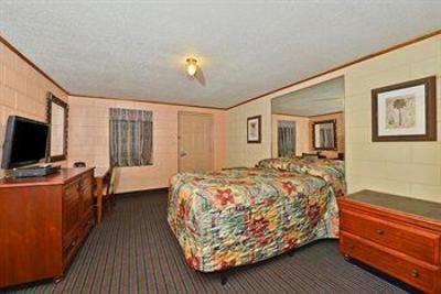 фото отеля American Inn And Suites Savannah Garden City