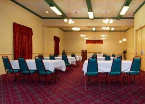 фото отеля Quality Inn and Suites North Youngstown