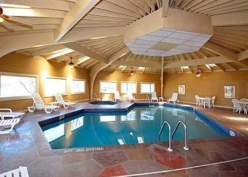 фото отеля Quality Inn and Suites North Youngstown
