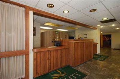 фото отеля Quality Inn and Suites North Youngstown