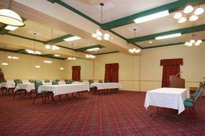 фото отеля Quality Inn and Suites North Youngstown