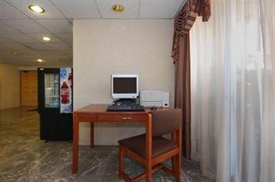 фото отеля Quality Inn and Suites North Youngstown