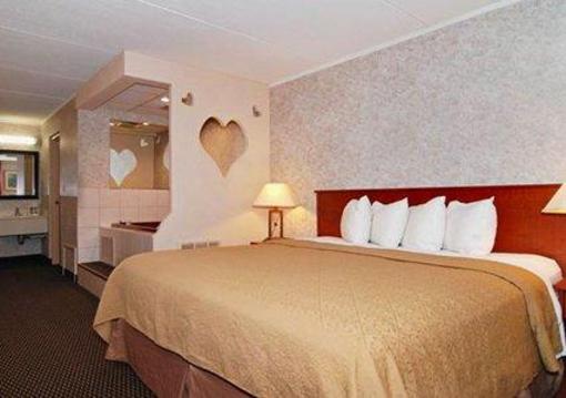 фото отеля Quality Inn and Suites North Youngstown