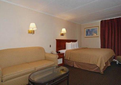 фото отеля Quality Inn and Suites North Youngstown