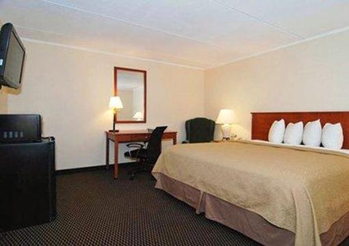 фото отеля Quality Inn and Suites North Youngstown