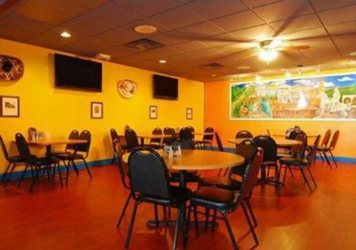фото отеля Quality Inn and Suites North Youngstown