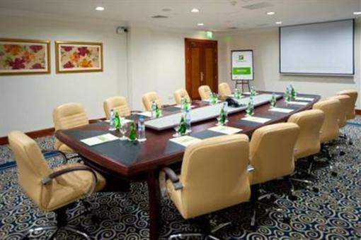 фото отеля Holiday Inn Bur Dubai - Embassy District