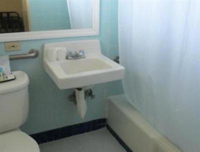 фото отеля Hilo Seaside Hotel