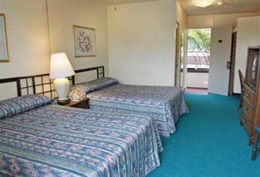 фото отеля Hilo Seaside Hotel