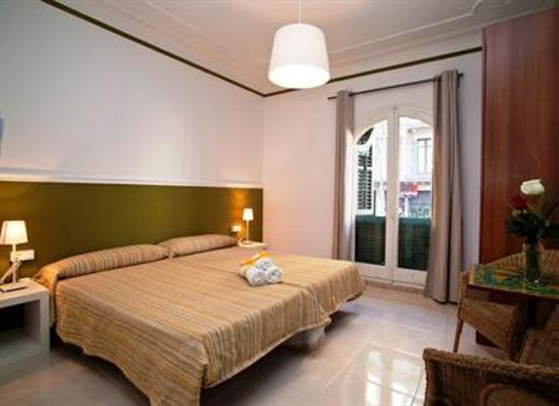 фото отеля Hostal Que Tal Barcelona