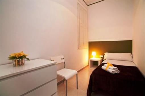 фото отеля Hostal Que Tal Barcelona