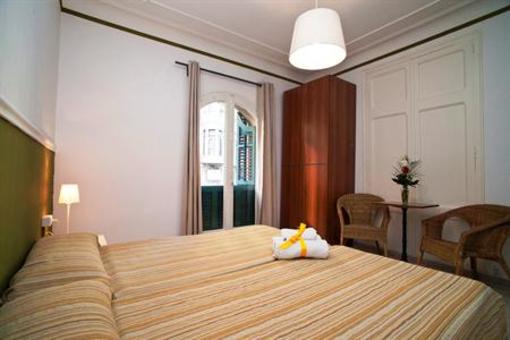 фото отеля Hostal Que Tal Barcelona