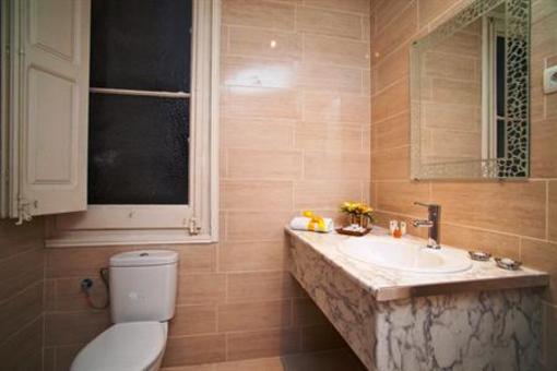 фото отеля Hostal Que Tal Barcelona