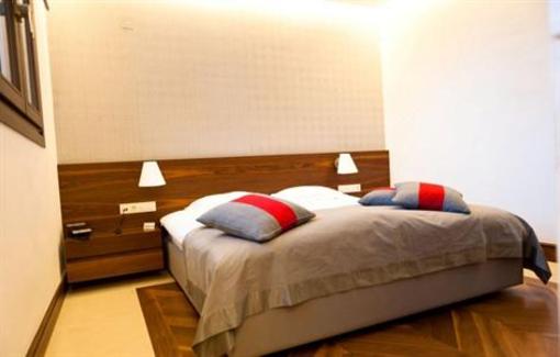 фото отеля 12 Months Luxury Resort