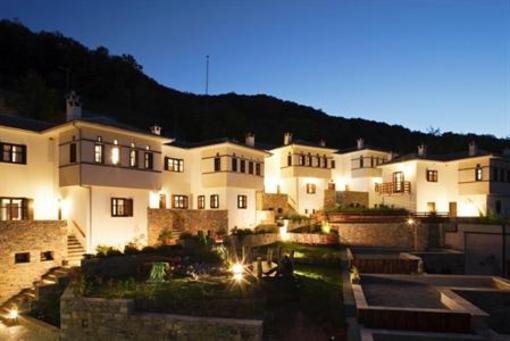 фото отеля 12 Months Luxury Resort