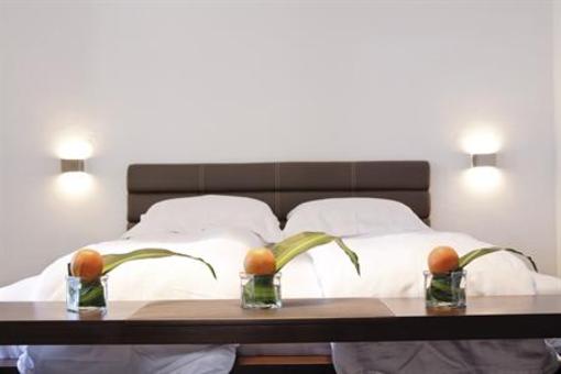 фото отеля 12 Months Luxury Resort