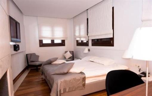 фото отеля 12 Months Luxury Resort