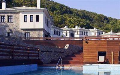 фото отеля 12 Months Luxury Resort