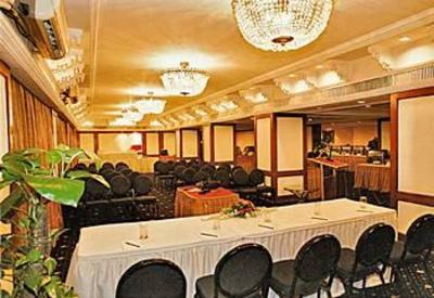 фото отеля The Gateway Hotel Ganges Varanasi
