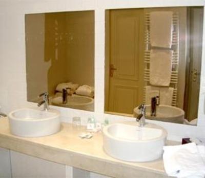 фото отеля Hotel Les Pyrenees
