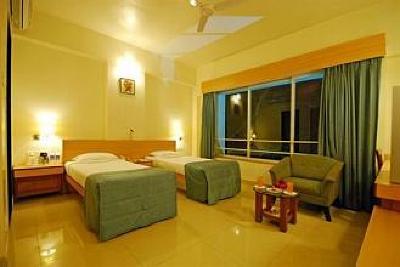 фото отеля Phoenix Hotel Pune