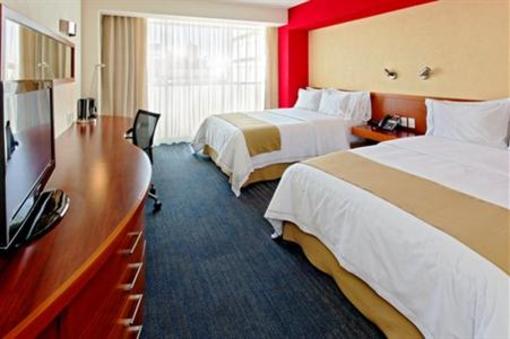 фото отеля Holiday Inn Express Expo Guadalajara