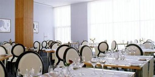 фото отеля VIP Executive Santa Iria