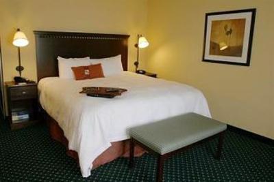 фото отеля Hampton Inn & Suites Manchester