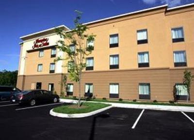 фото отеля Hampton Inn & Suites Manchester