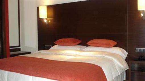 фото отеля Hotel Talayuela Golf