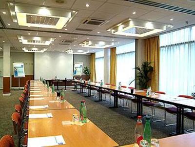 фото отеля Novotel Bordeaux Aeroport Hotel Merignac